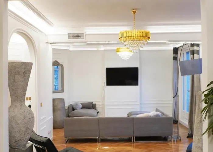 New ! Luxe 155m2 Devant La Tour Eiffel פריז